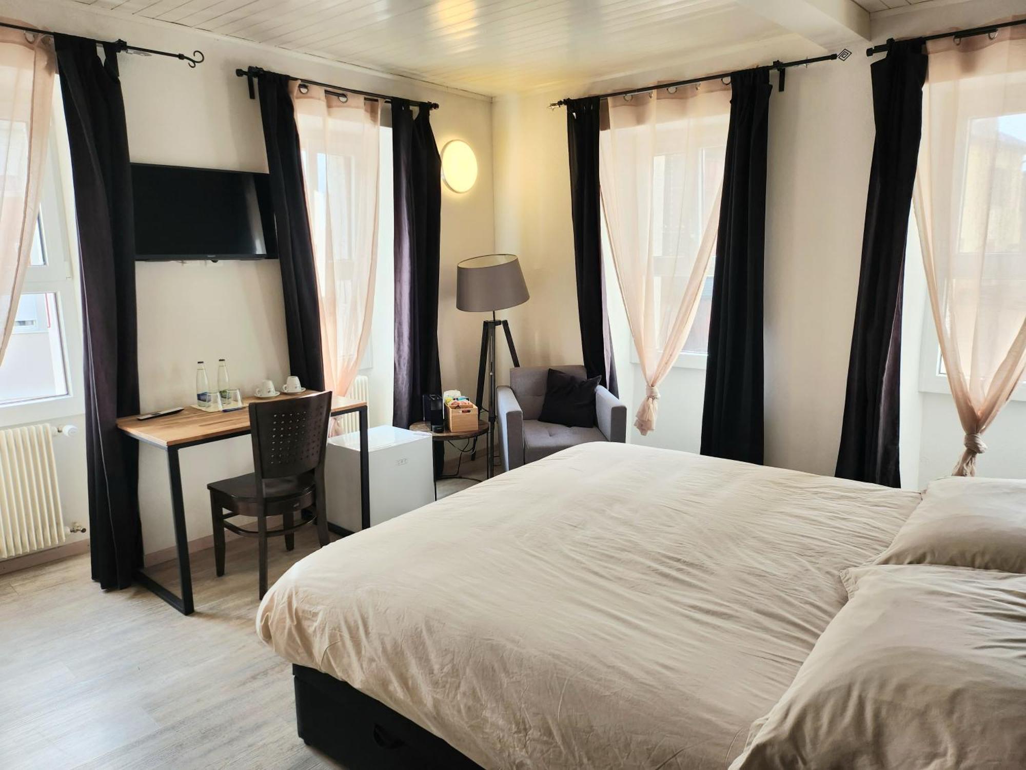 Auberge De L'Union 朗斯 外观 照片